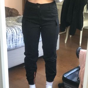 women’s black cargo pants